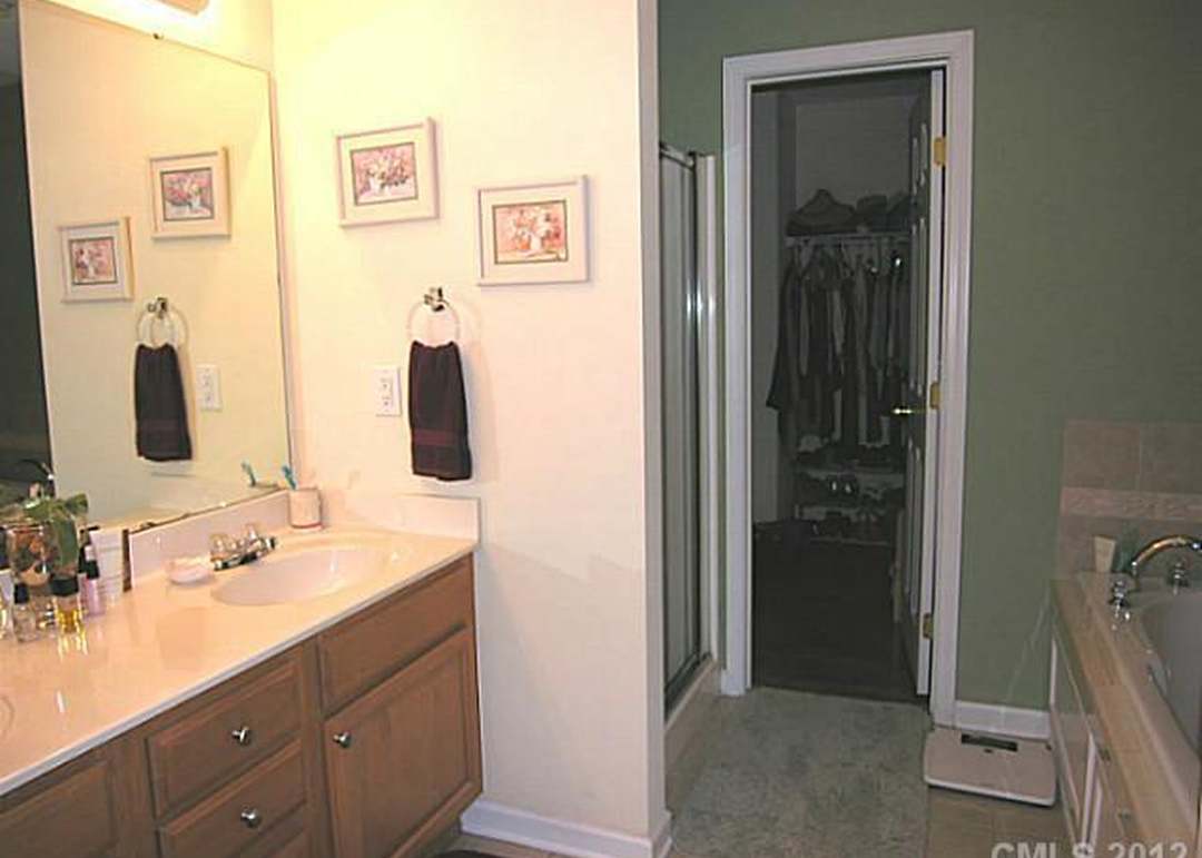 2115 Congress Ct, Kannapolis, NC 28083