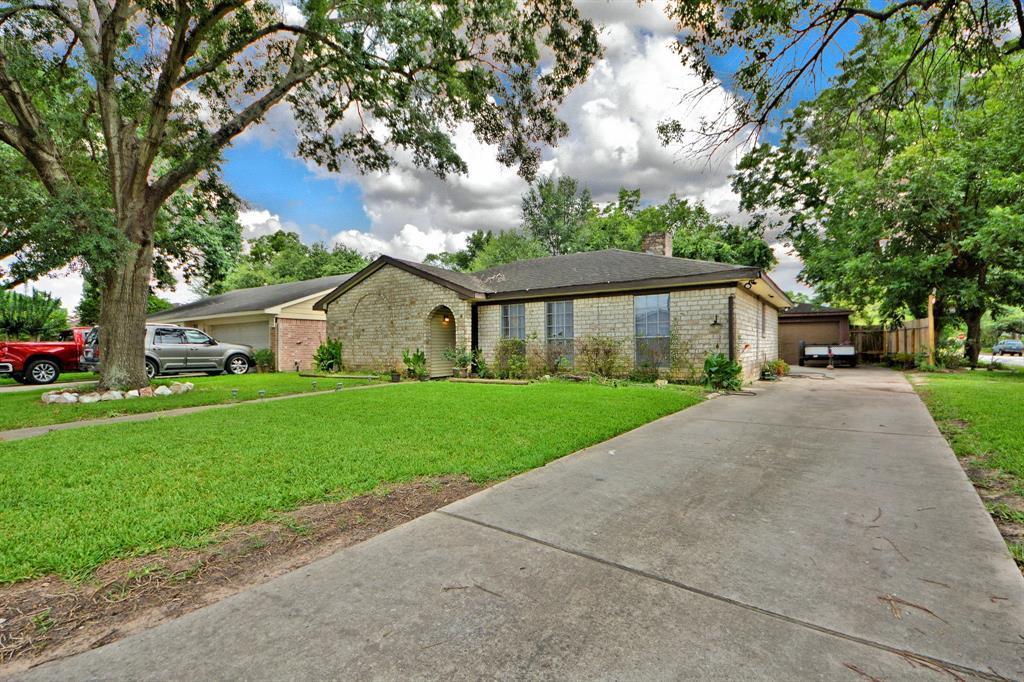 11435 Stroud Dr Houston TX 77072 Redfin 11435 Stroud Dr Houston TX 77072 Redfin