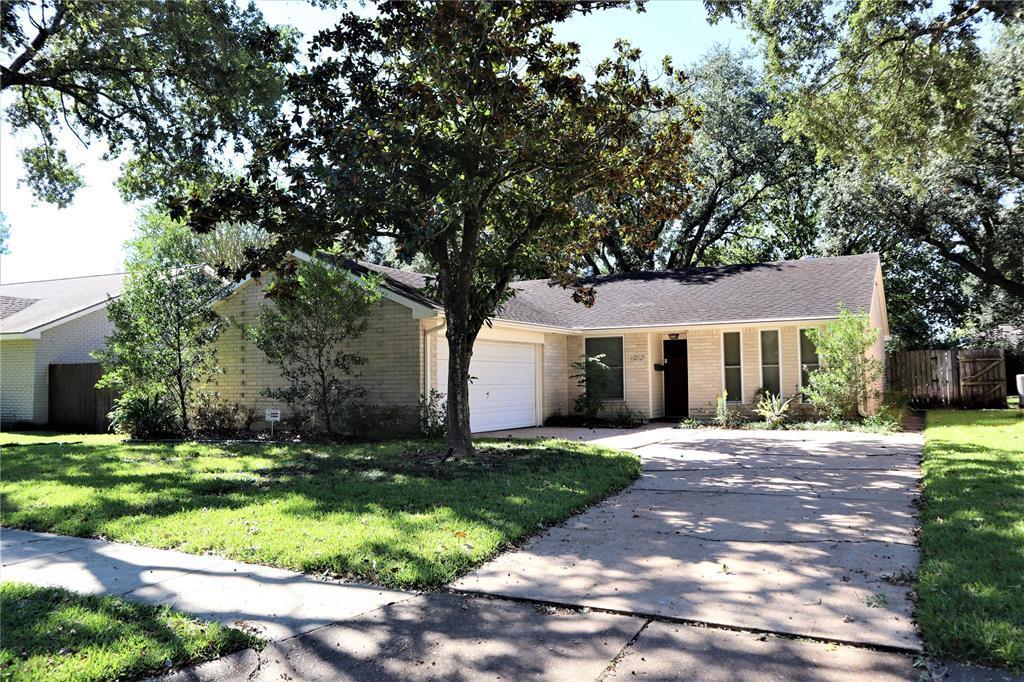 16022 Diana Ln, Houston, TX 77062 | MLS# 66963640 | Redfin