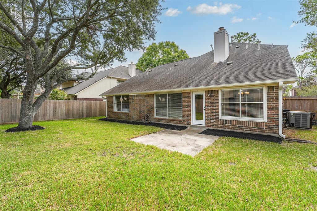 1113 Gulfton Dr, Pearland, TX 77581 | MLS# 61569753 | Redfin