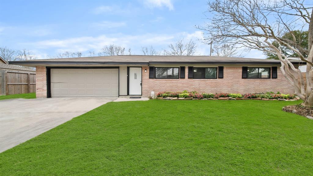 2808 28th Ave N, Texas City, TX 77590 | MLS# 93097798 | Redfin