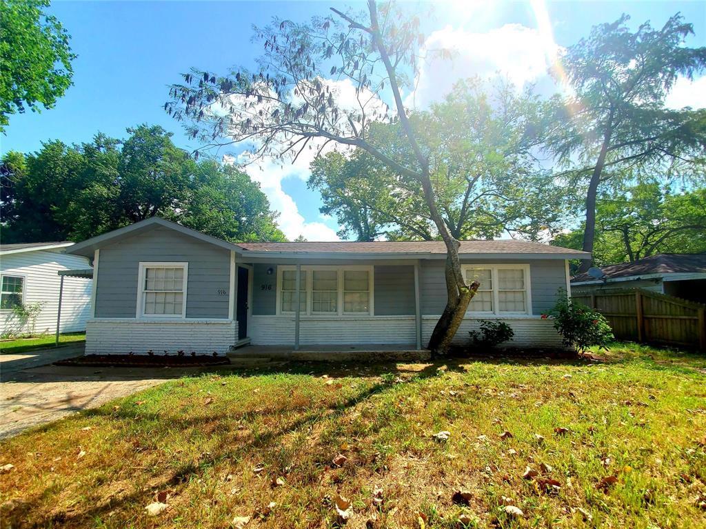 916 N Chenango St, Angleton, TX 77515 | MLS# 89940892 | Redfin