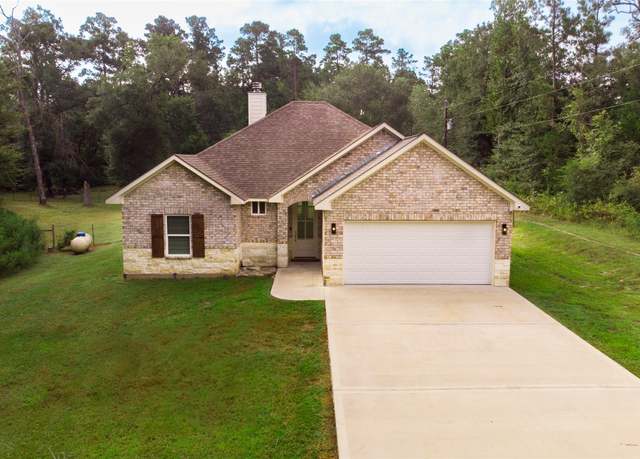 Property at 49 Cauthen Dr, Huntsville, TX 77320, 3 beds, 2 baths