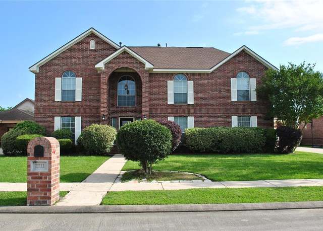 Property at 2111 Paintbrush Ave, League City, TX 77573, 4 beds, 3.5 baths