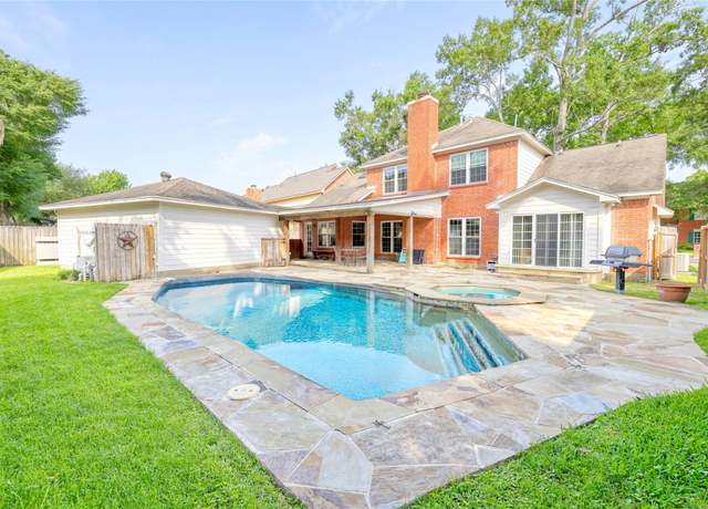 Property at 4010 Haven Pines Dr, Houston, TX 77345, 4 beds, 2.5 baths