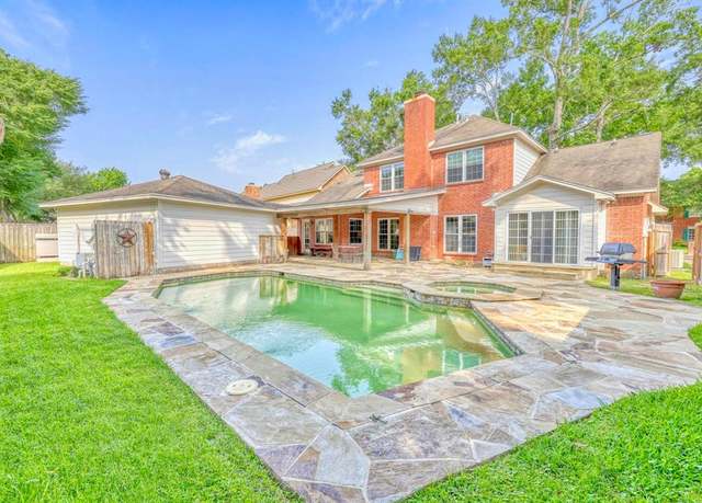 Property at 4010 Haven Pines Dr, Houston, TX 77345, 4 beds, 2.5 baths
