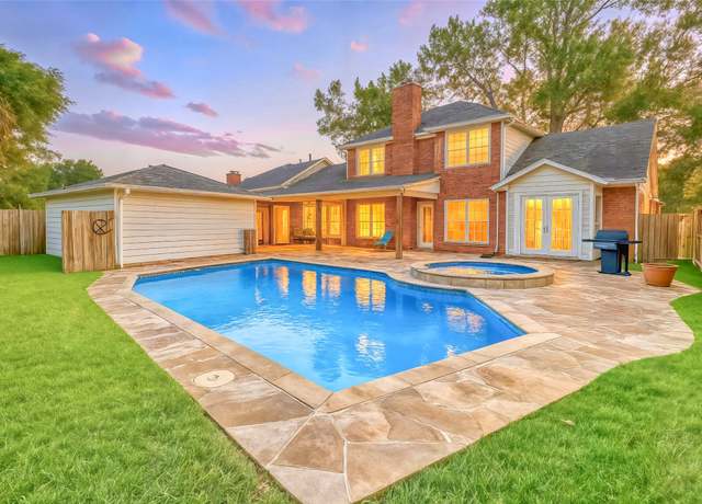 Property at 4010 Haven Pines Dr, Houston, TX 77345, 4 beds, 2.5 baths