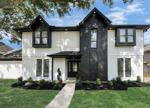 Property at 1611 W Chelsea Pl, El Lago, TX 77586, 4 beds, 3.5 baths