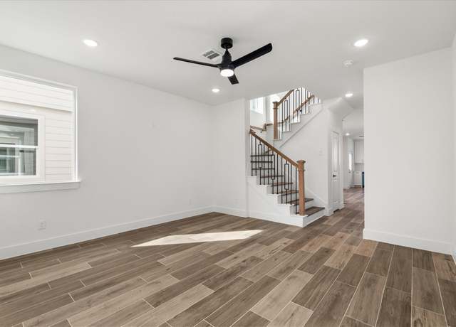 Property at 131 S Virginia Ave, La Porte, TX 77571, 3 beds, 2.5 baths