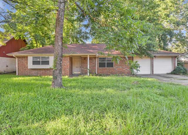 Property at 1015 Stevens Ave, Conroe, TX 77301, 3 beds, 2 baths