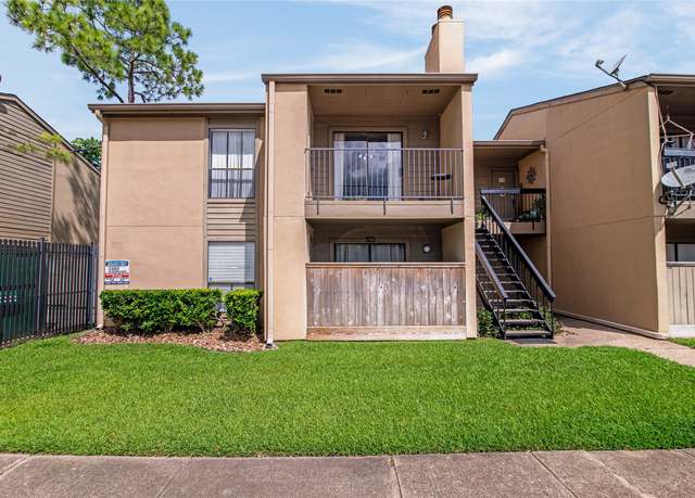 Property at 3300 Pebblebrook Dr #106, Seabrook, TX 77586, 2 beds, 1.5 baths