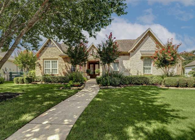 Property at 5315 Osage Orange St, Fulshear, TX 77441, 4 beds, 3.5 baths