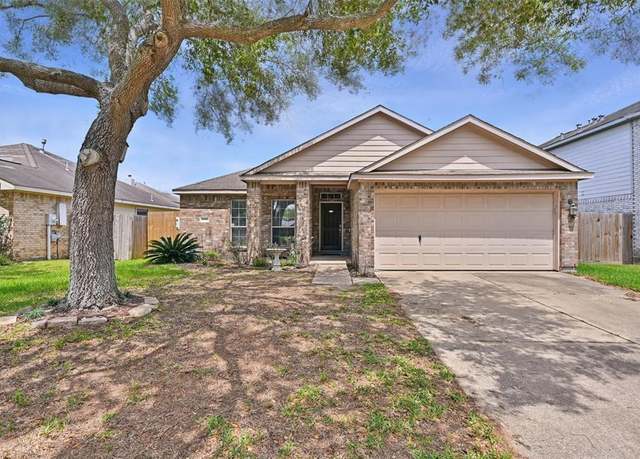 Property at 7918 Leaning Oak Dr, Texas City, TX 77591, 3 beds, 2 baths