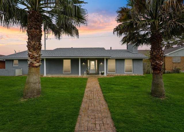 Property at 9 South Shore Dr, Galveston, TX 77551, 4 beds, 2 baths