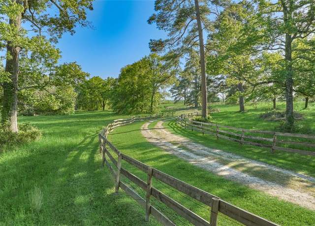 Property at 23004 Landrum Village Dr, Montgomery, TX 77316, 3 beds, 2 baths