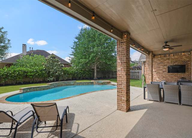 Property at 27803 Indigo Pointe Ln, Katy, TX 77494, 5 beds, 3.5 baths