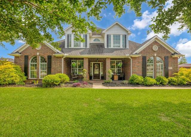Property at 8810 Tumblewood Dr, Baytown, TX 77523, 6 beds, 4 baths