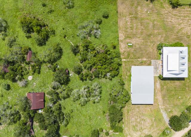 Property at 812 W Tobias Rd, Ellinger, TX 78938