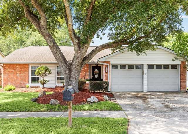 Property at 2362 Farriers Bend Dr, Friendswood, TX 77546, 3 beds, 2 baths