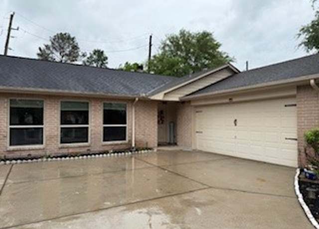 Property at 2810 Poplar Creek Ln, Pearland, TX 77584, 3 beds, 2 baths