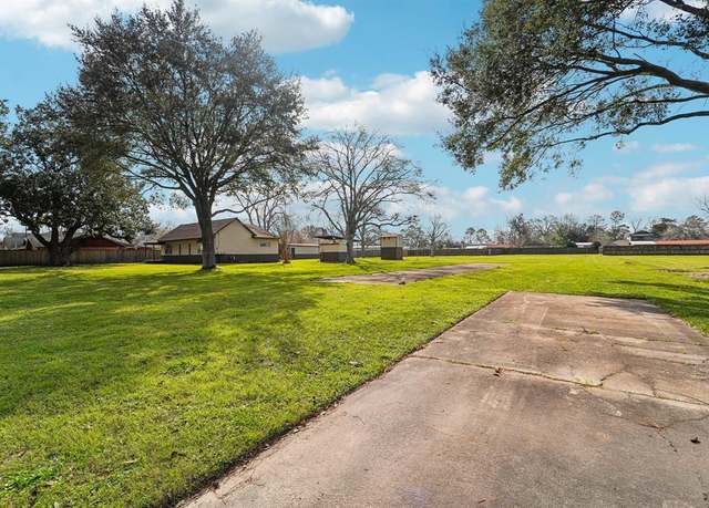 Property at 5230 Pine Ave, Pasadena, TX 77503