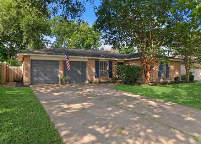 Property at 16819 David Glen Dr, Friendswood, TX 77546, 4 beds, 2 baths