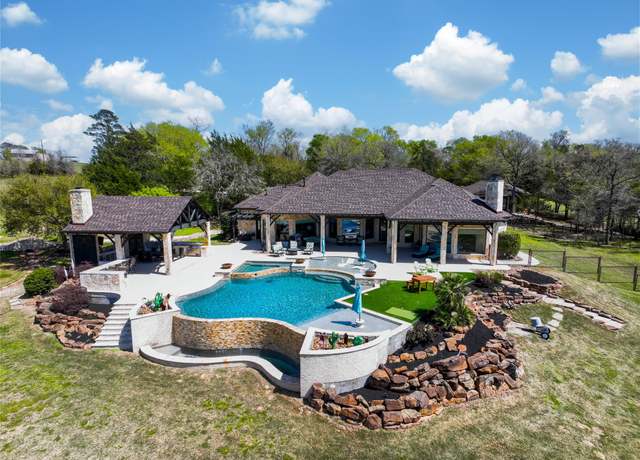 Property at 2289 Old Dobbin Rd, Montgomery, TX 77316, 6 beds, 5.5 baths