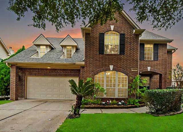Property at 9426 Creek Vine Dr, Houston, TX 77040, 5 beds, 3.5 baths