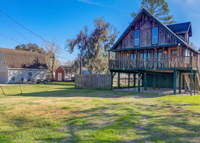 Property at 2921 County Road 510l, Brazoria, TX 77422, 3 beds, 2 baths