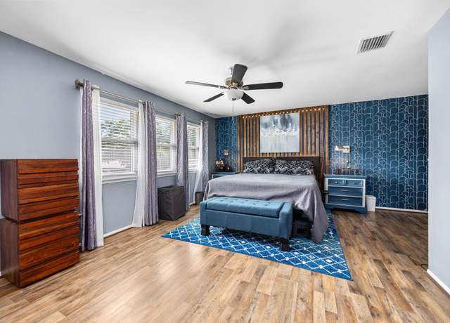 Property at 6514 Vialinda Dr, Houston, TX 77083, 4 beds, 2.5 baths
