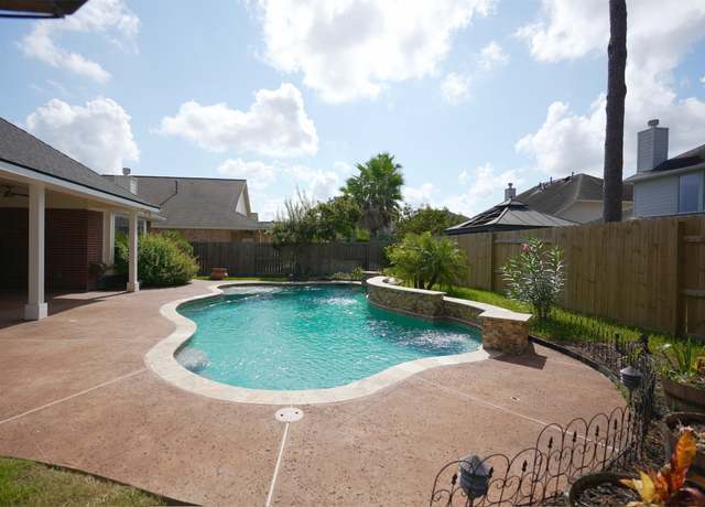 Property at 12627 Hobbs Terrace Dr, Tomball, TX 77377, 3 beds, 2.5 baths