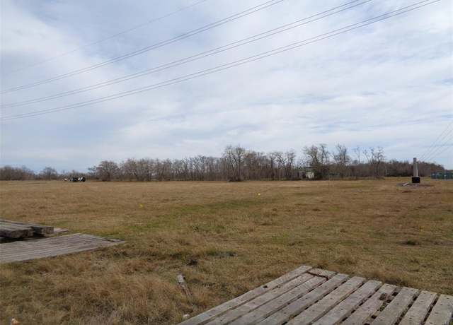 Property at 7300 25th Avenue North, Texas City, TX 77591