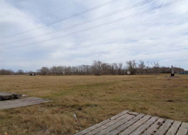 Property at 7300 25th Avenue North, Texas City, TX 77591