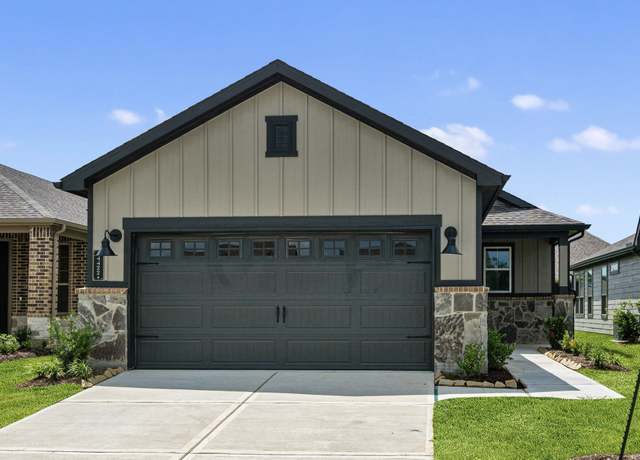 Property at 14422 Garden Grove Ct, Willis, TX 77318, 2 beds, 2 baths