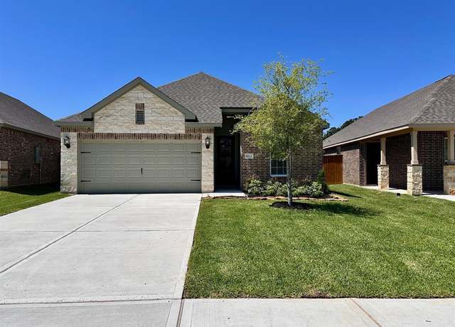 Property at 6119 White Spruce Dr, Conroe, TX 77304, 3 beds, 2 baths