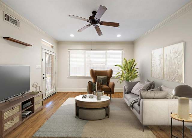 Property at 1749 Aden Dr, Houston, TX 77003, 2 beds, 2.5 baths