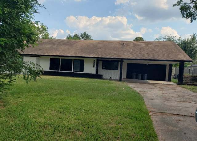 Property at 9309 Saddle Ln, Houston, TX 77080, 3 beds, 3 baths