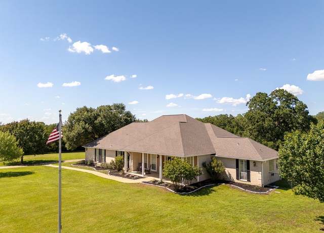Property at 13567 Alacia Ct, College Station, TX 77845, 5 beds, 4.5 baths