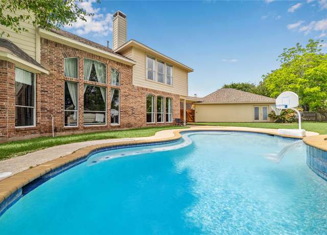 Property at 1703 Lakewinds Dr, Missouri City, TX 77459, 5 beds, 3.5 baths