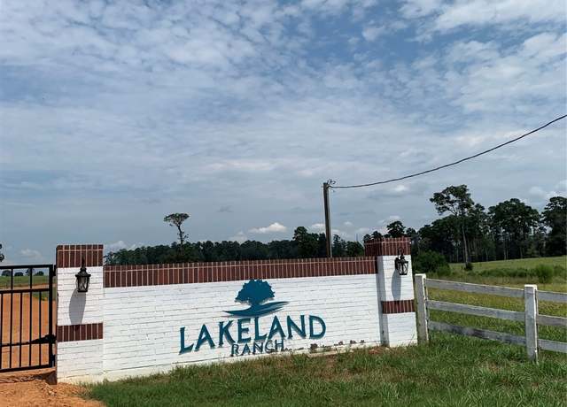 Property at lot 276 Lakeland Dr, Hillister, TX 77624