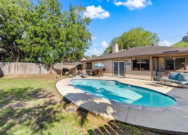 Property at 15707 Spring Forest Dr, Houston, TX 77059, 3 beds, 2 baths