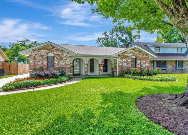 Property at 2216 S Rayburn Ct, Pasadena, TX 77502, 3 beds, 2 baths