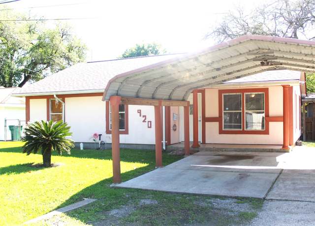 Property at 920 Maple St, La Marque, TX 77568, 3 beds, 1 bath
