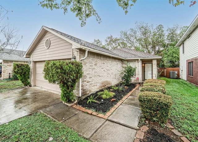 Property at 11715 Tara Hills Ct, Houston, TX 77034, 3 beds, 2 baths