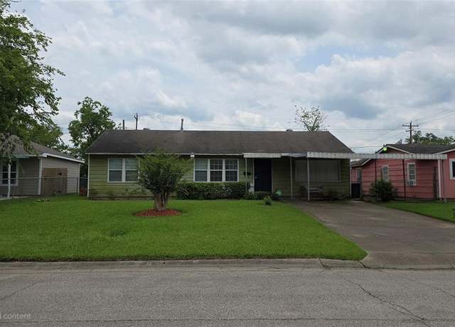 Property at 5806 Beldart St, Houston, TX 77033, 3 beds, 1 bath