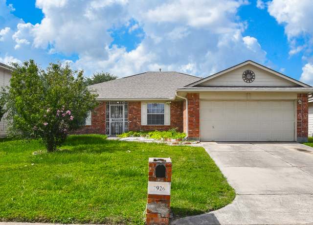 Property at 7926 Westington Ln, Houston, TX 77040, 3 beds, 2 baths