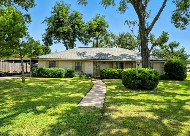 Property at 8302 Hillmont St, Houston, TX 77040, 3 beds, 2.5 baths