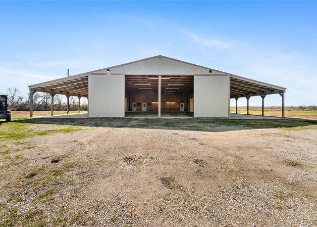 Property at 9702 Surrey Ln, Richmond, TX 77469, 2 beds, 2.5 baths