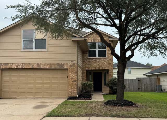 Property at 19138 Larkspur Hills Dr, Cypress, TX 77433, 5 beds, 2.5 baths