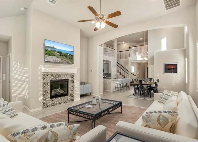 Property at 215 Little Dog Dr, Montgomery, TX 77356, 4 beds, 3 baths